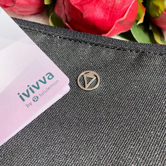 Lululemon Divide & Stash Gym Bag - Picture 3 of 6